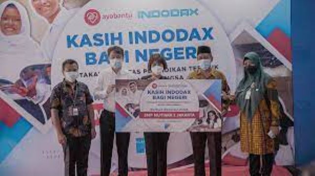 Indodax Menggandeng Platform Kontribusi Ayobantu Implementasikan Program Renovasi Sekolah